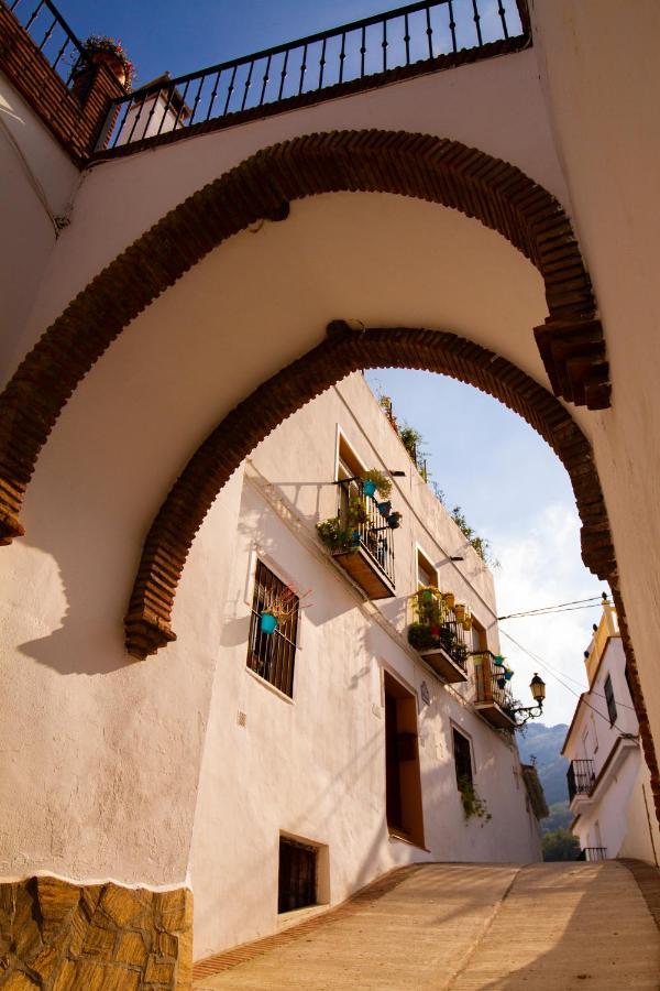 Rooftop Terrace & Panoramic Mountain View'S Villa Cutar Exterior foto