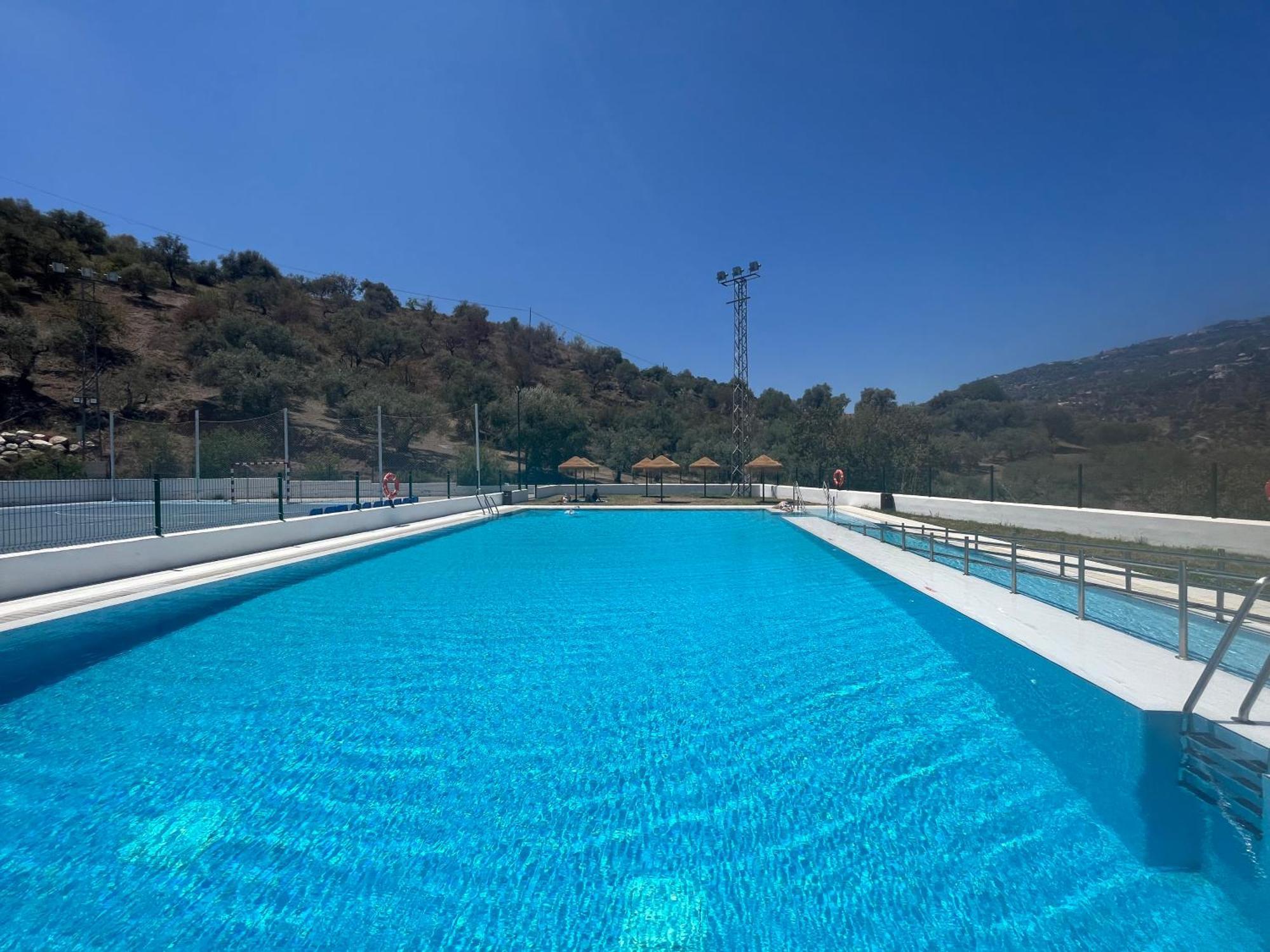 Rooftop Terrace & Panoramic Mountain View'S Villa Cutar Exterior foto